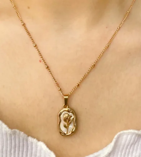 gold plated anti tarnish rose themed pendant